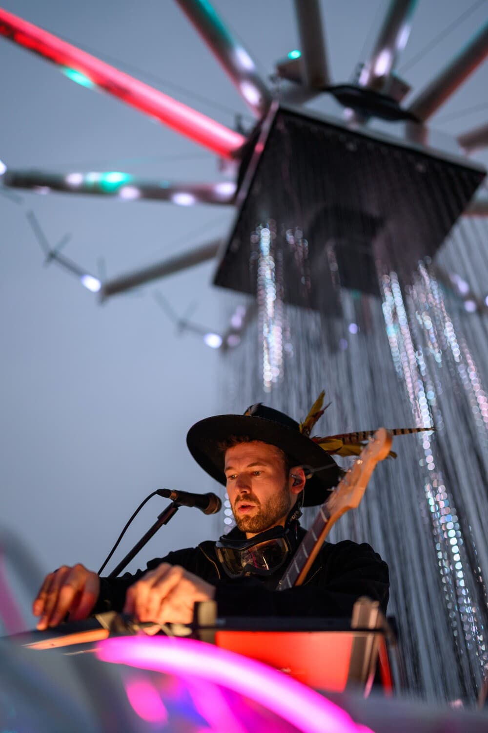 Monolink performing beneath the suspended strands and branches of Singularity Tree